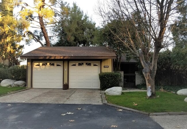 Primary Photo - 11930 Laver Ct