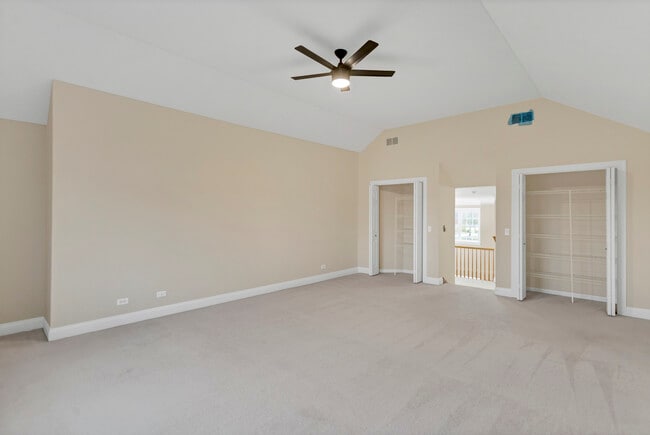 Building Photo - 3N812 John Greenleaf Whittier Pl