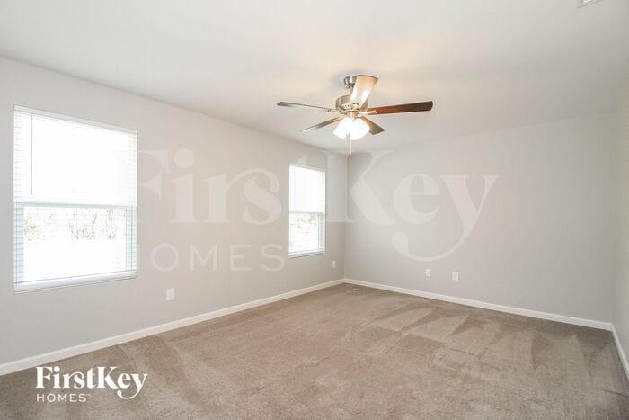 Building Photo - 335 Inlet Pl Dr