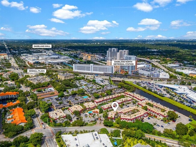 Building Photo - 8650 SW 67th Ave