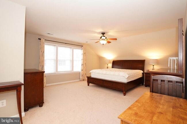 Building Photo - 20779 Crescent Pointe Pl