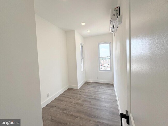 Building Photo - 30 Haddon Ave