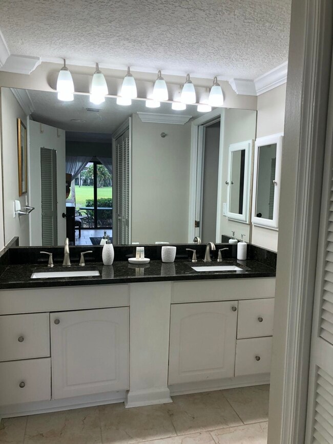 Building Photo - 13334 Polo Club Rd