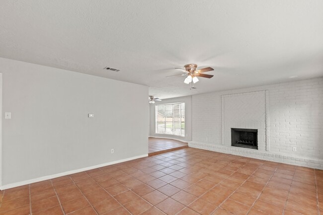 Building Photo - 2922 Hunters Glen Dr