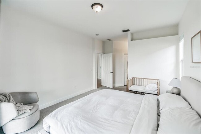 Building Photo - 2888 Phoenix Palm Terrace