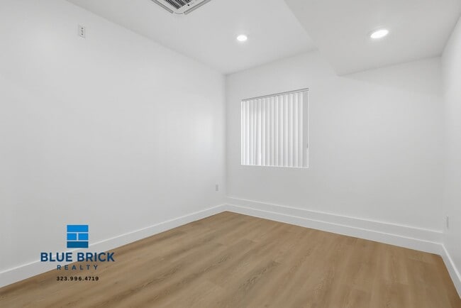 Building Photo - 5312 Corteen Pl