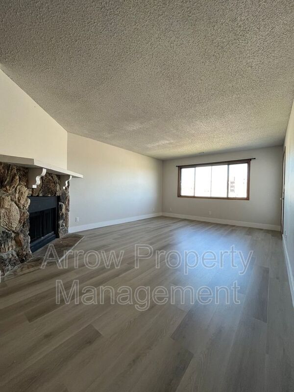 Building Photo - 2340 N 44th St