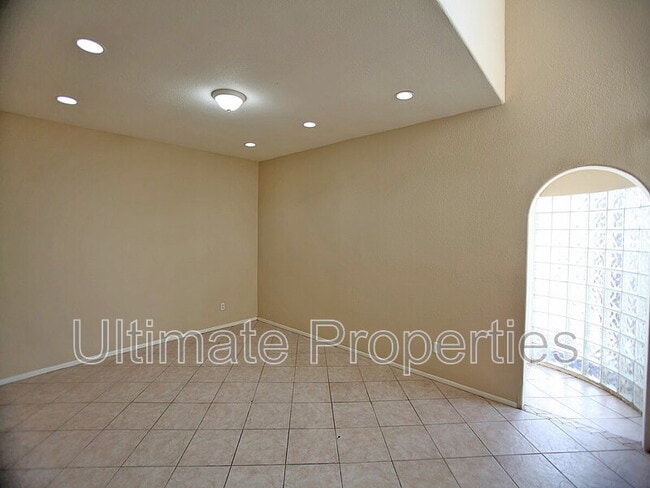 Building Photo - 6337 W Turquoise Ave