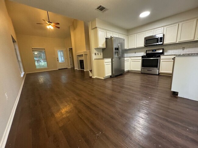 Building Photo - Updated Austin's Colony 4 bedroom 2.5 bath...