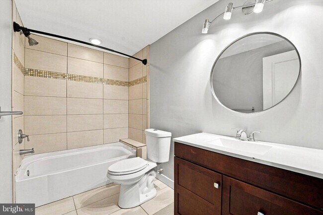 Building Photo - 655 59 N 16th Street Unit 1