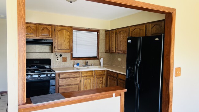 Building Photo - 1400 Alpine Ct