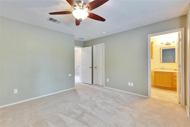 Building Photo - 2212 Melissa Oaks Ln