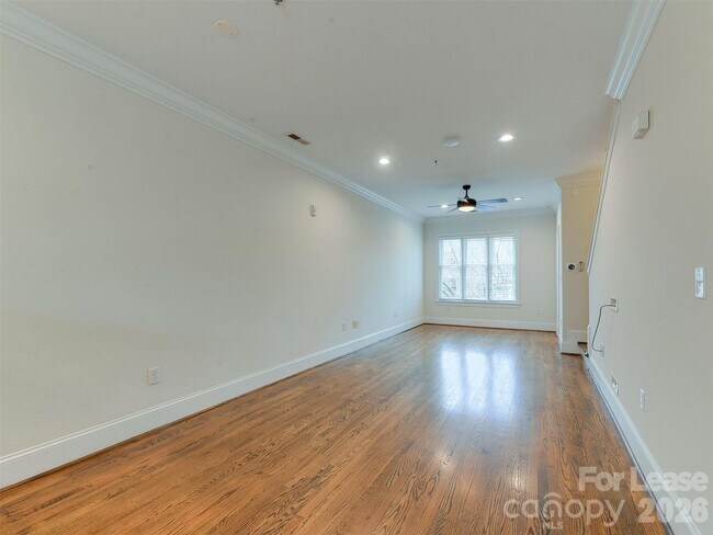 Building Photo - 100 N Laurel Ave