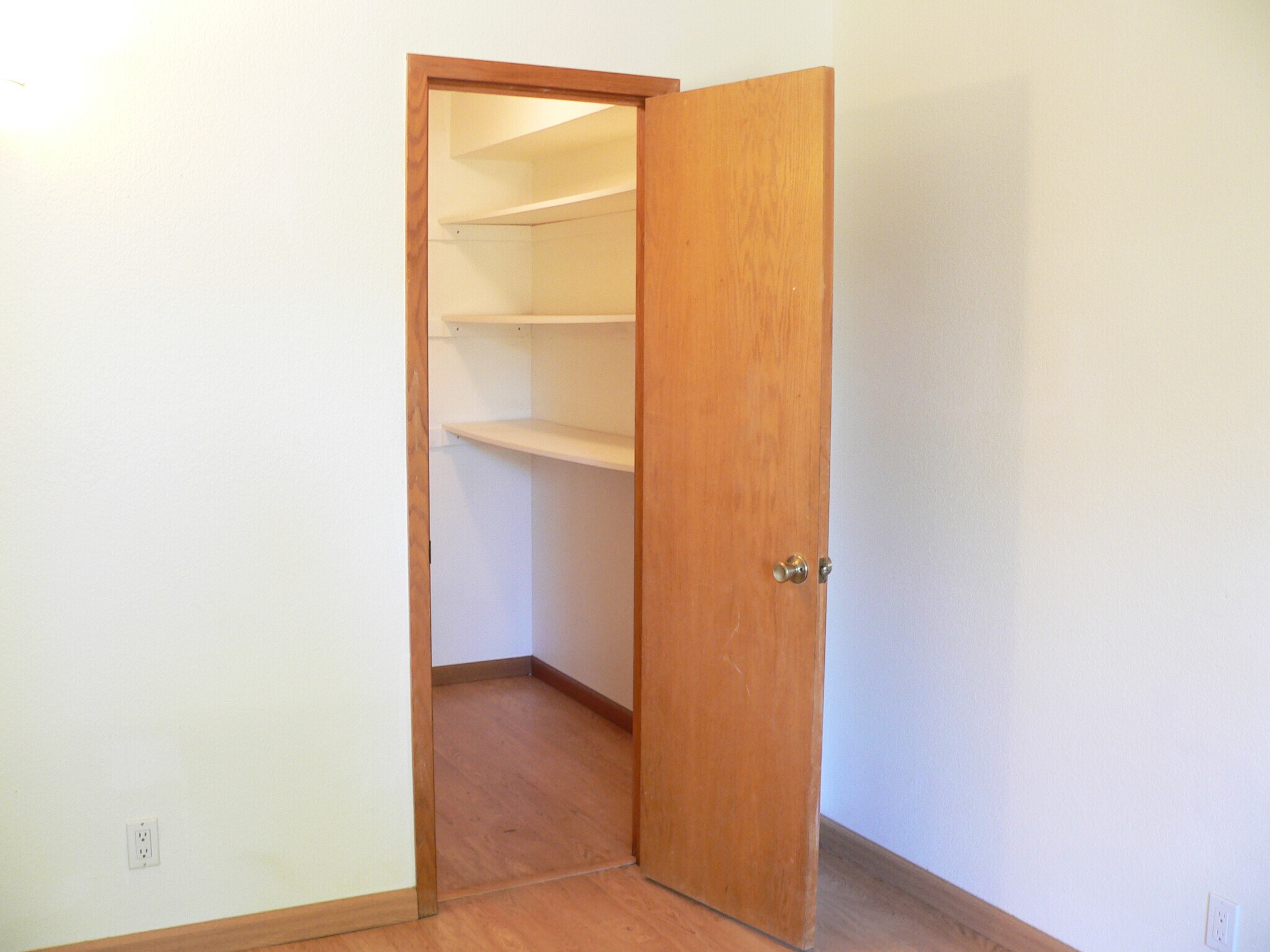 Closet - 1808 Tramway Terrace Loop NE