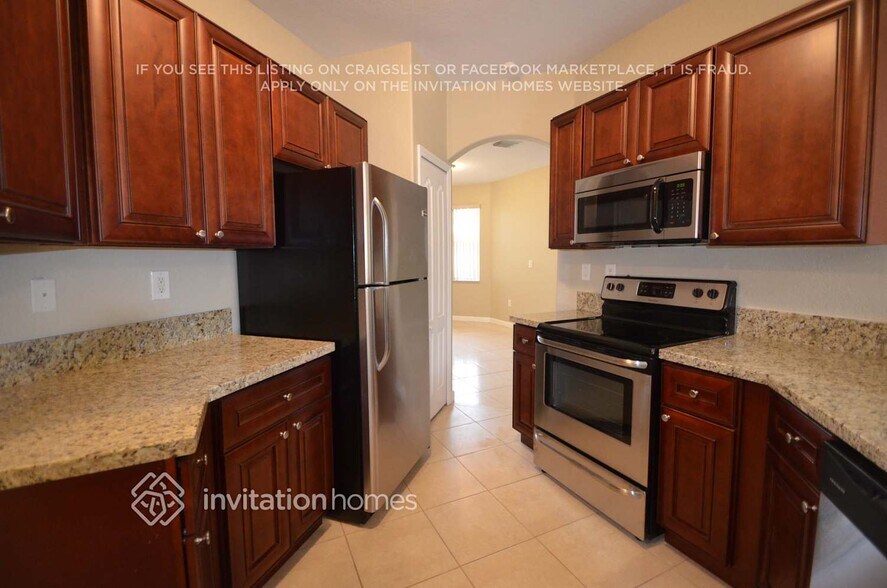 Building Photo - 11260 NW 74th Terrace