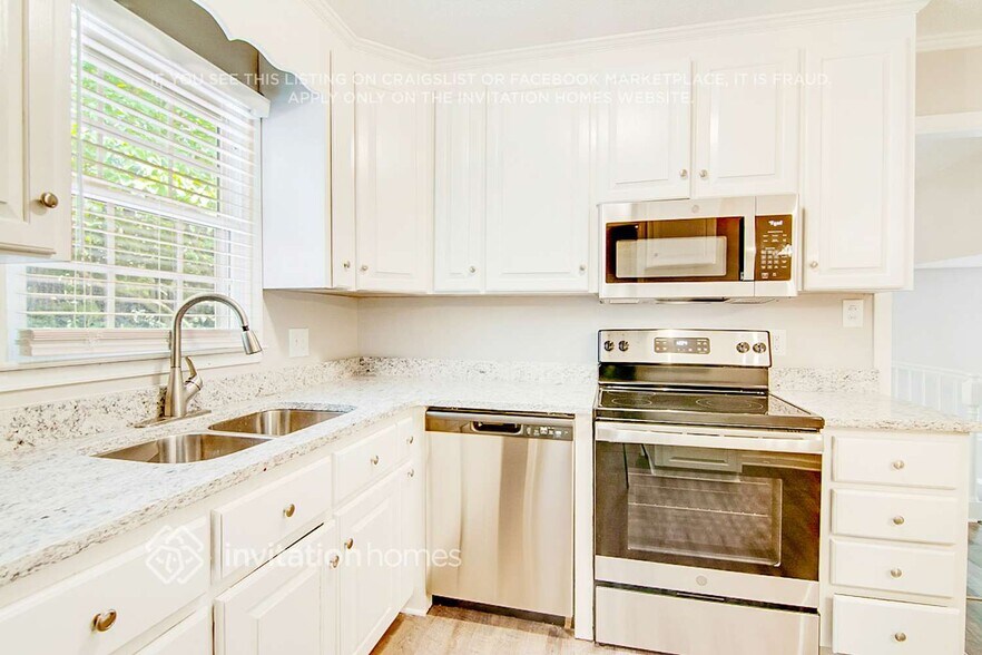 Building Photo - 804 Madison Ave