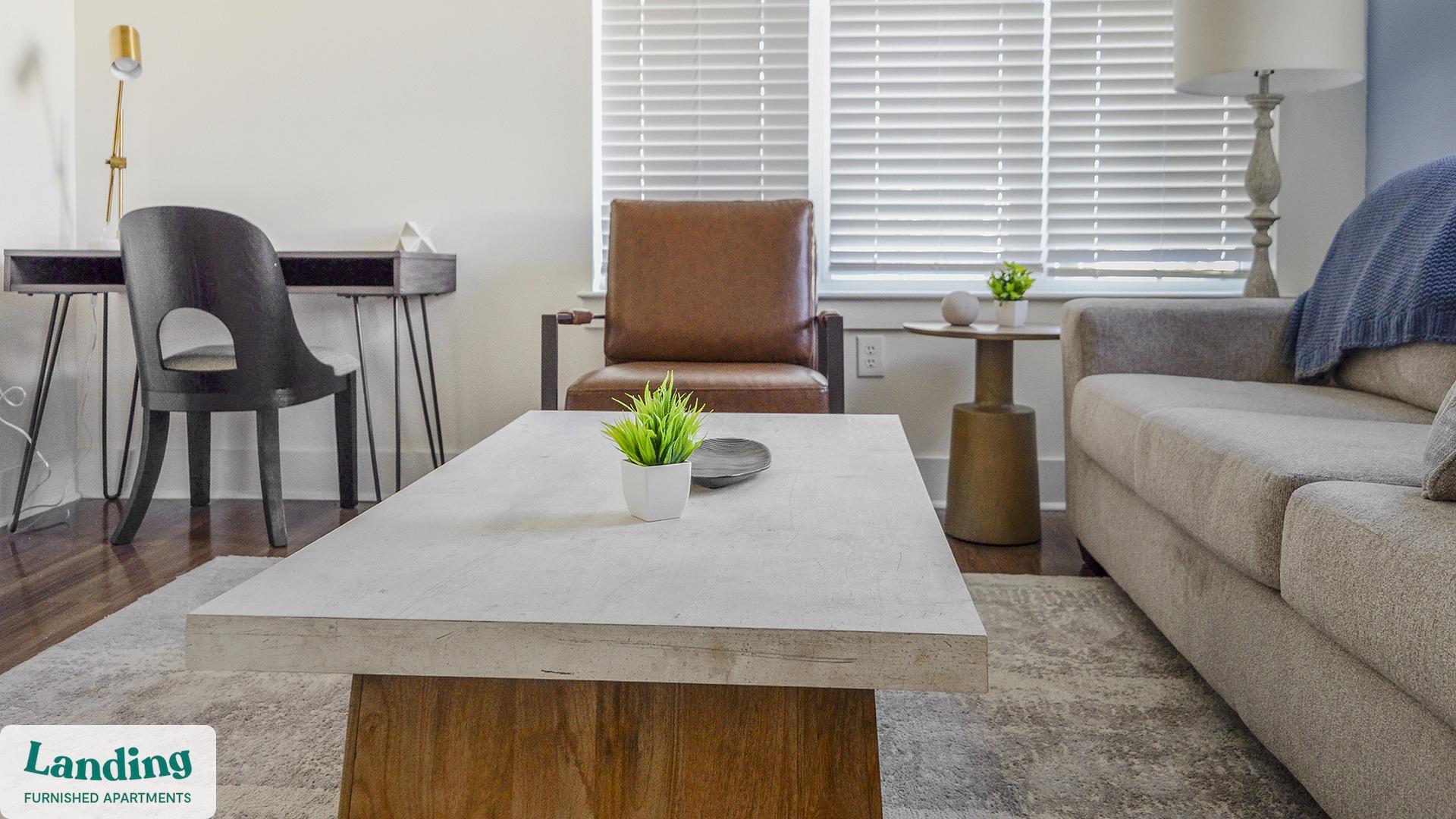 Building Photo - 901 Kelly Green Ln