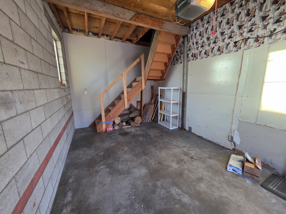 Building Photo - 4467 W 49th S