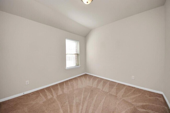 Building Photo - 24610 Emerald Pool Falls Dr