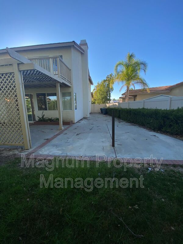 Building Photo - 32405 Corte Palacio