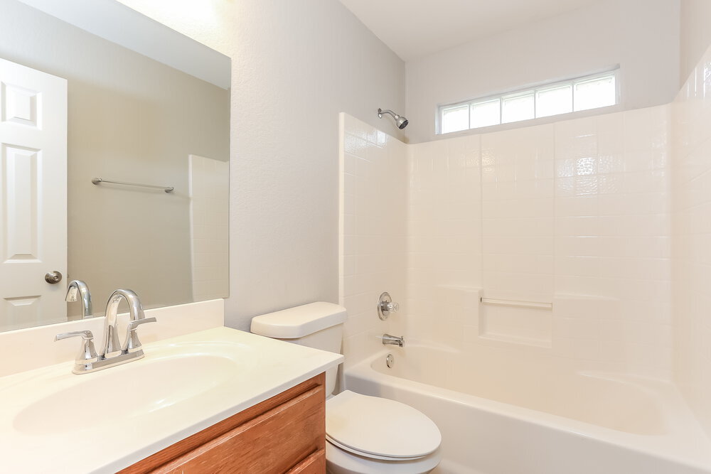 Building Photo - 1302 Hidden Glade Dr