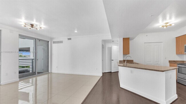 Building Photo - 1830 Radius Dr