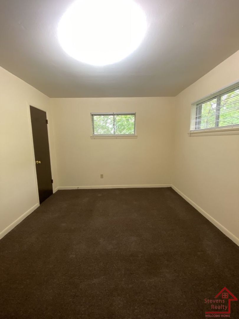 Building Photo - 1918 Ivy St