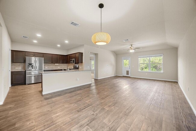 Building Photo - 10905 Ukaoma Wy