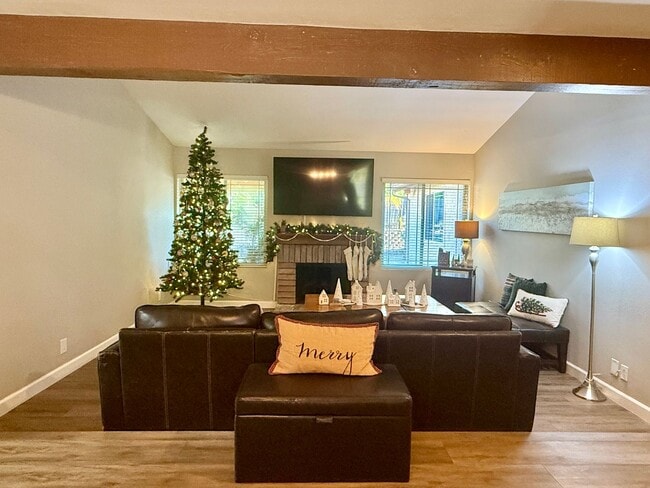 Building Photo - Ranch Style Home in Rancho Pondarosa Community