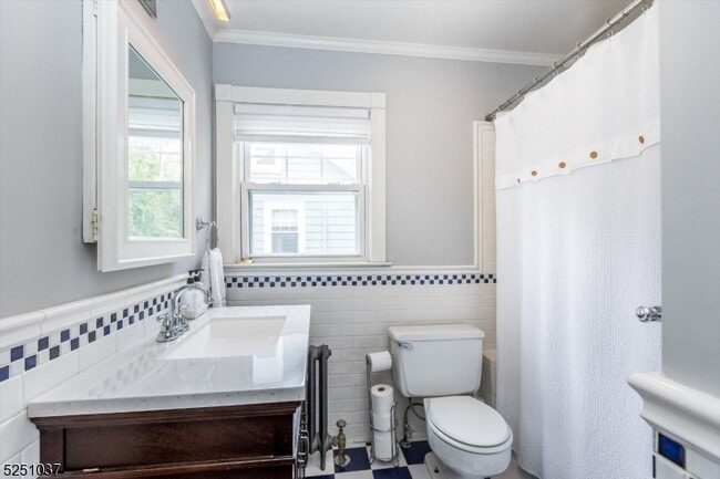 Building Photo - 75 Gordonhurst Ave