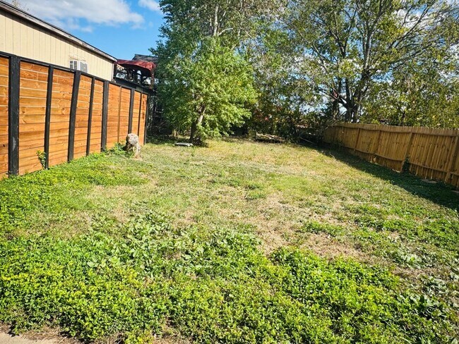 Building Photo - 16625 Gold Ridge Ln