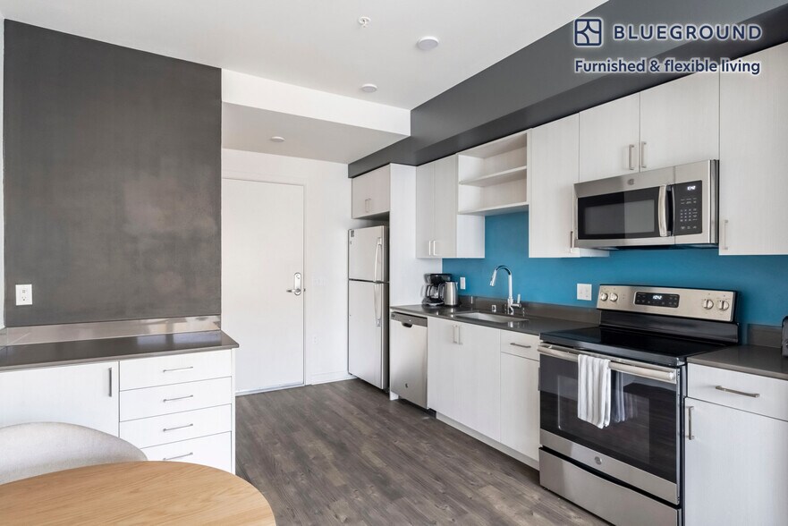 Building Photo - 15301 NE Turing St