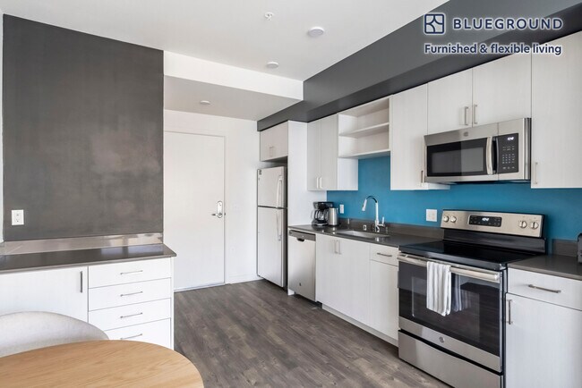 Building Photo - 15301 NE Turing St