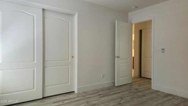 Building Photo - 16230 N 99th Way