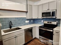 Building Photo - 48 Parkwood Ave