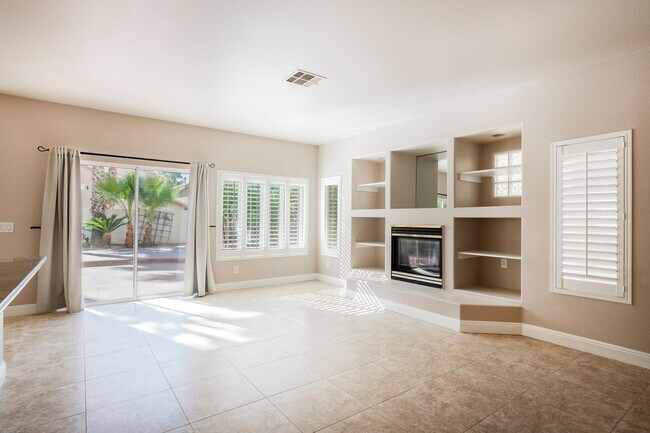 Building Photo - Beautiful Home in a Guard Gated Community