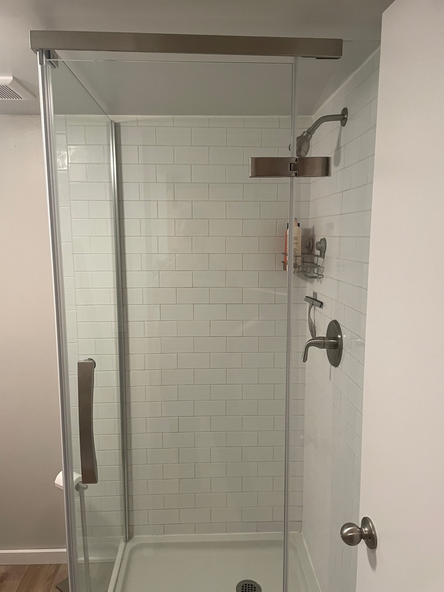 Shower - 5520 N Concord Ave