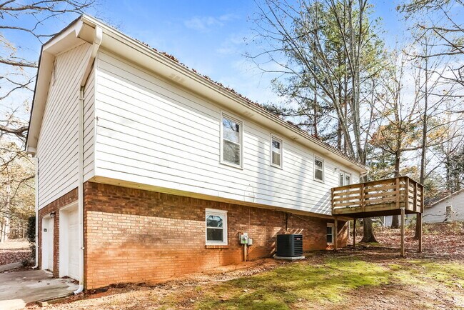 Building Photo - 308 Winchester Ct