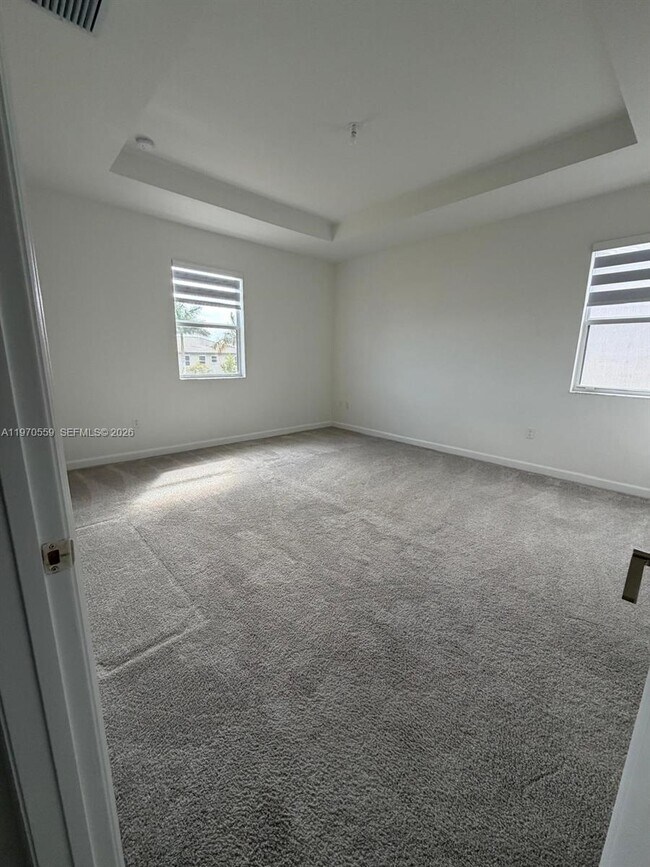 Building Photo - 2638 SE 9th St