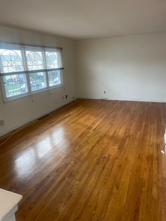 Building Photo - 0 Penn Ave