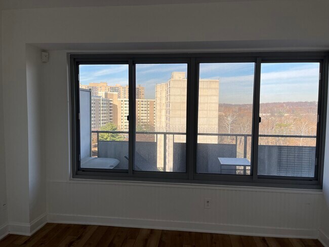 Building Photo - 5340 Holmes Run Pky