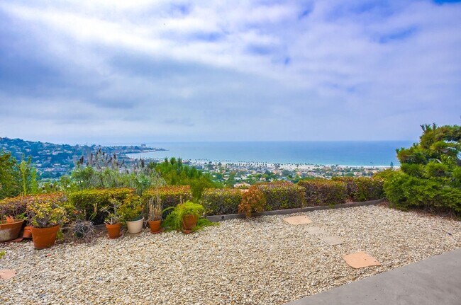 Building Photo - Modern Ocean View Home in La Jolla 4 Bed, 3 Bath