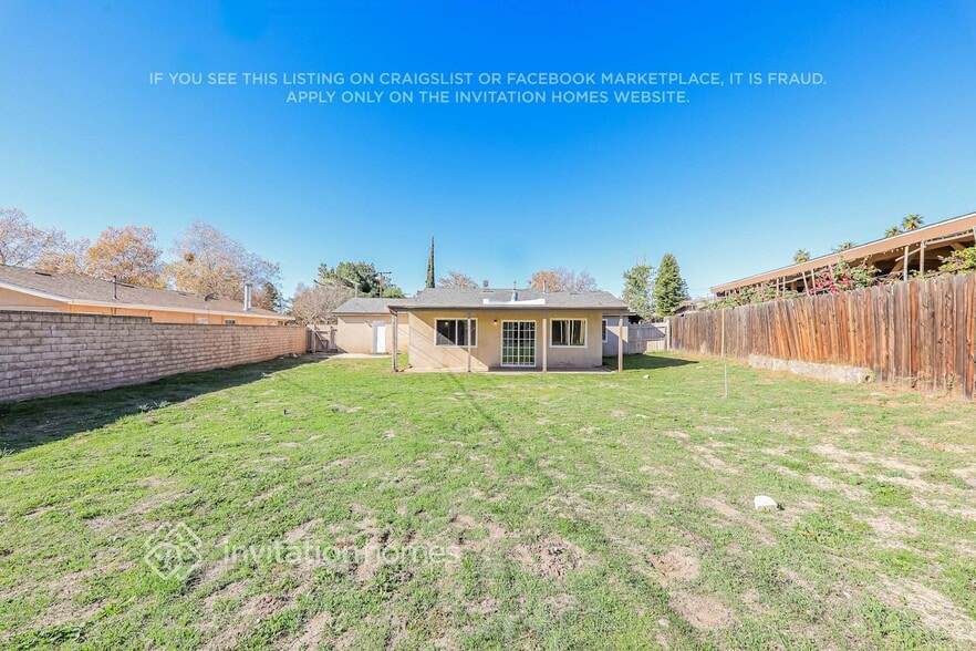 Building Photo - 3937 N Golden Ave