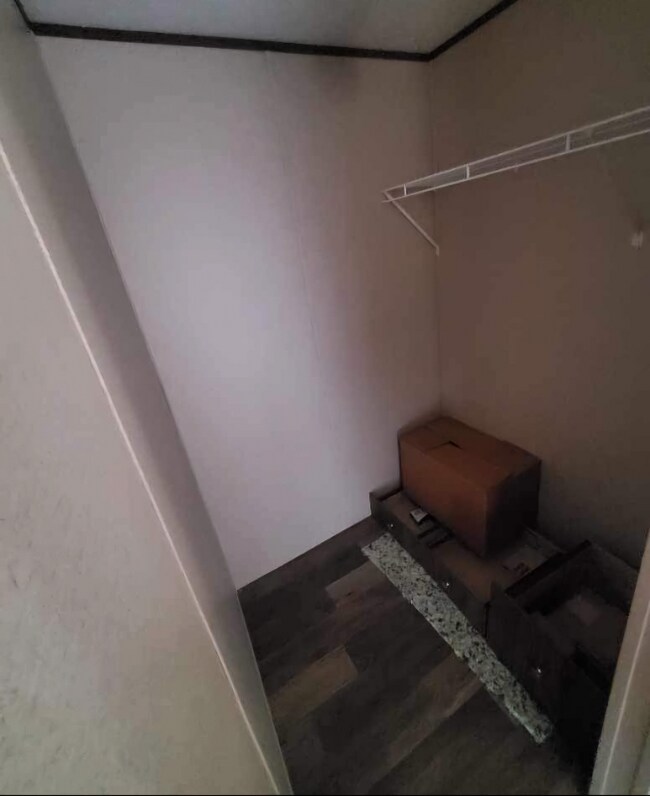 Building Photo - 58 Haney Park