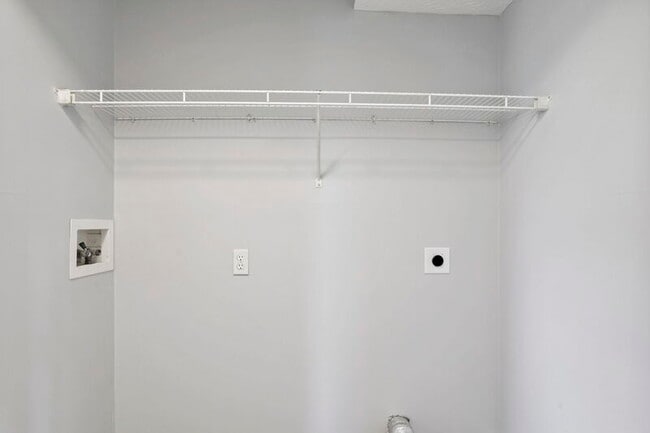 Building Photo - 3112 Fabyan Dr