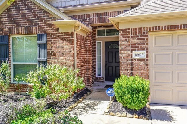 Building Photo - 18823 Elm Square Ct