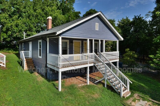 Primary Photo - 1030 Cornell St