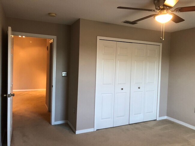 Building Photo - APARTMENT FOR RENT IN THE BEST AREA OF ORLANDO