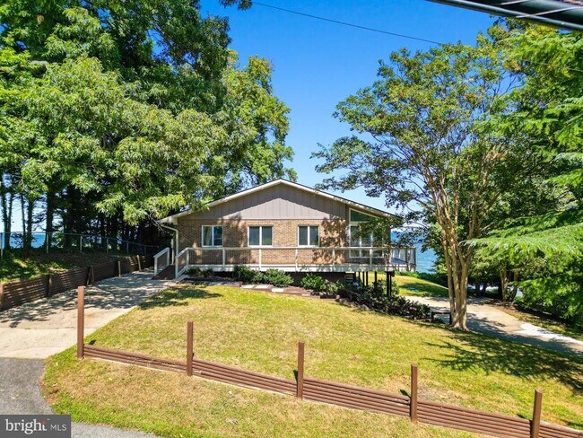 Building Photo - 5510 Beach Dr