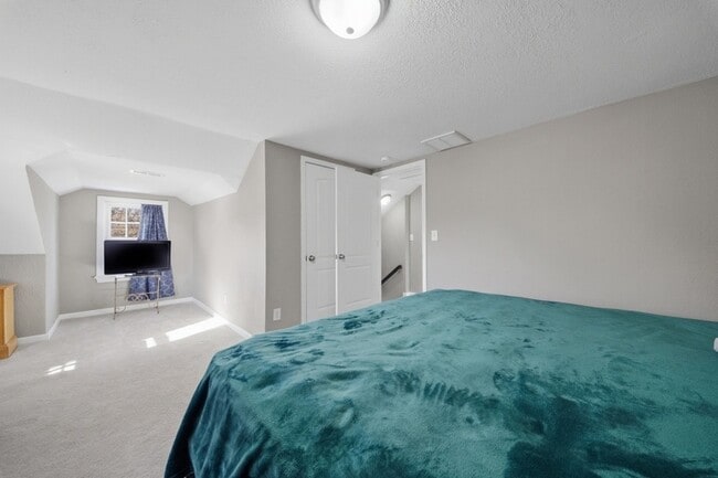 Building Photo - 4549 Bankhead Ave